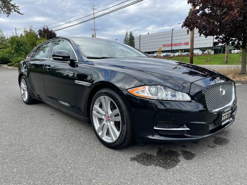 2014 Jaguar XJ Image 22