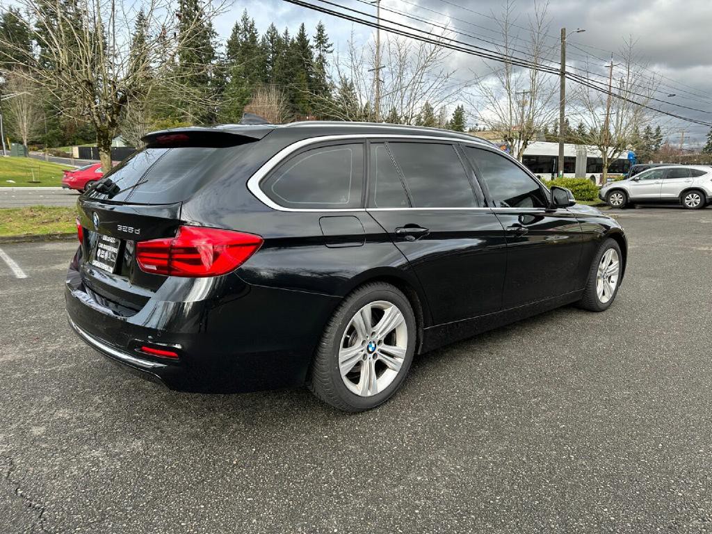 2016 BMW 3 Series Image 12