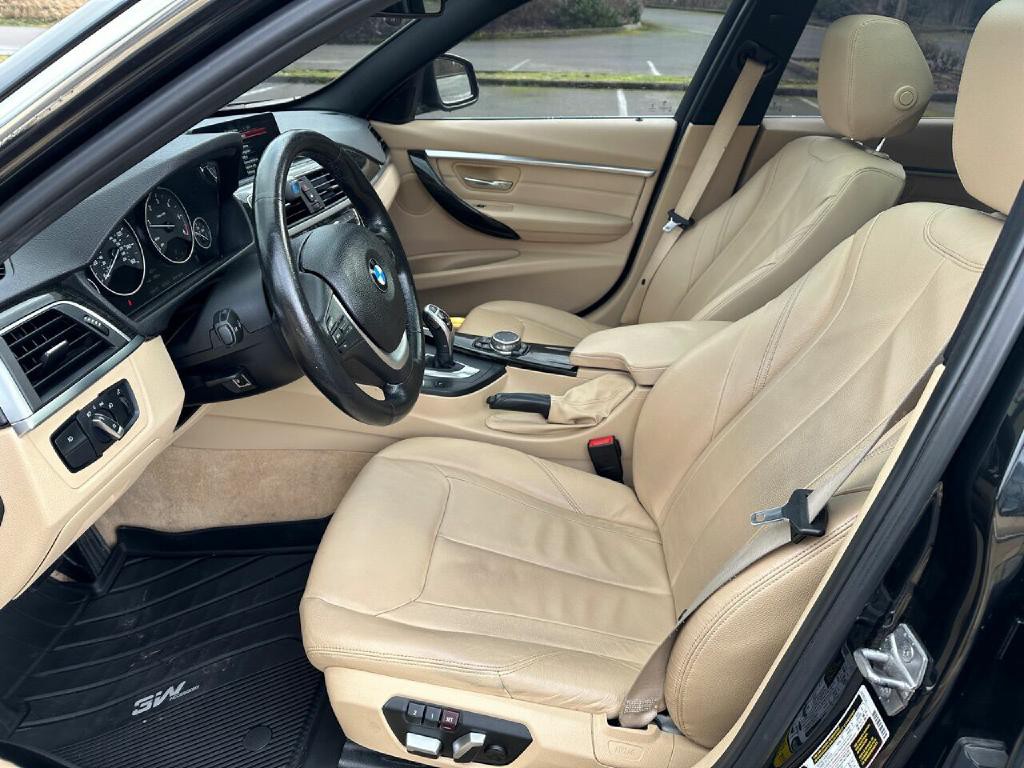 2016 BMW 3 Series Image 17