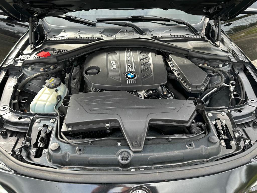 2016 BMW 3 Series Image 26