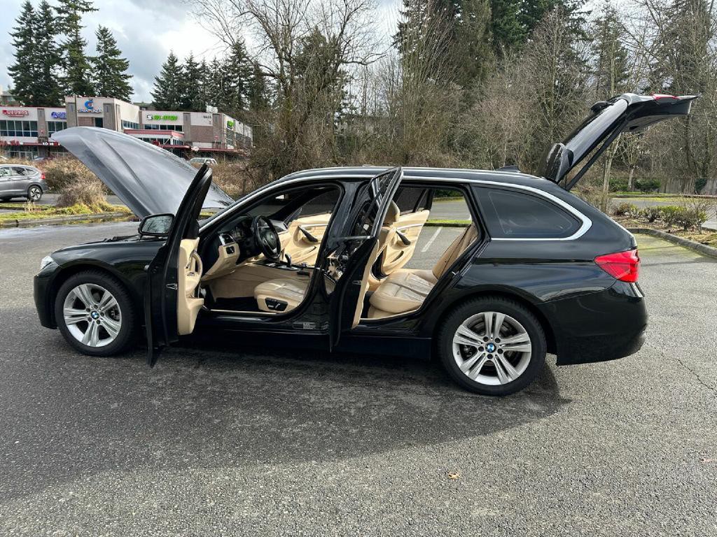 2016 BMW 3 Series Image 31