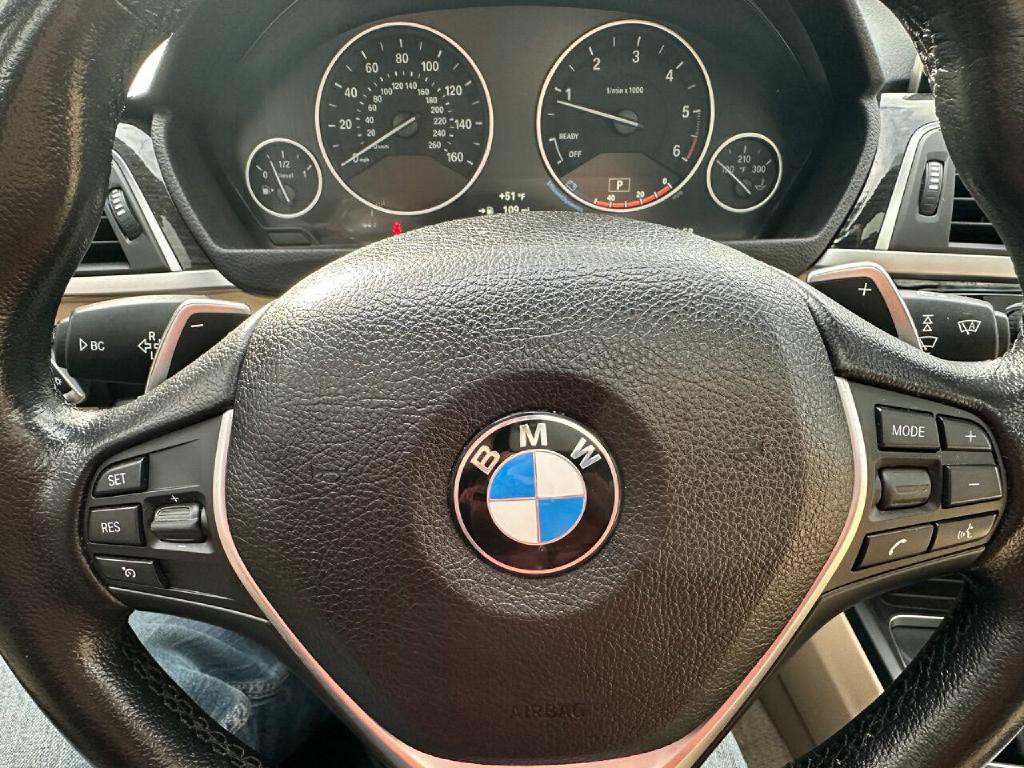 2016 BMW 3 Series Image 40