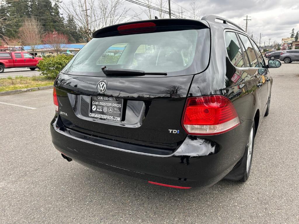 2010 Volkswagen Jetta Image 12