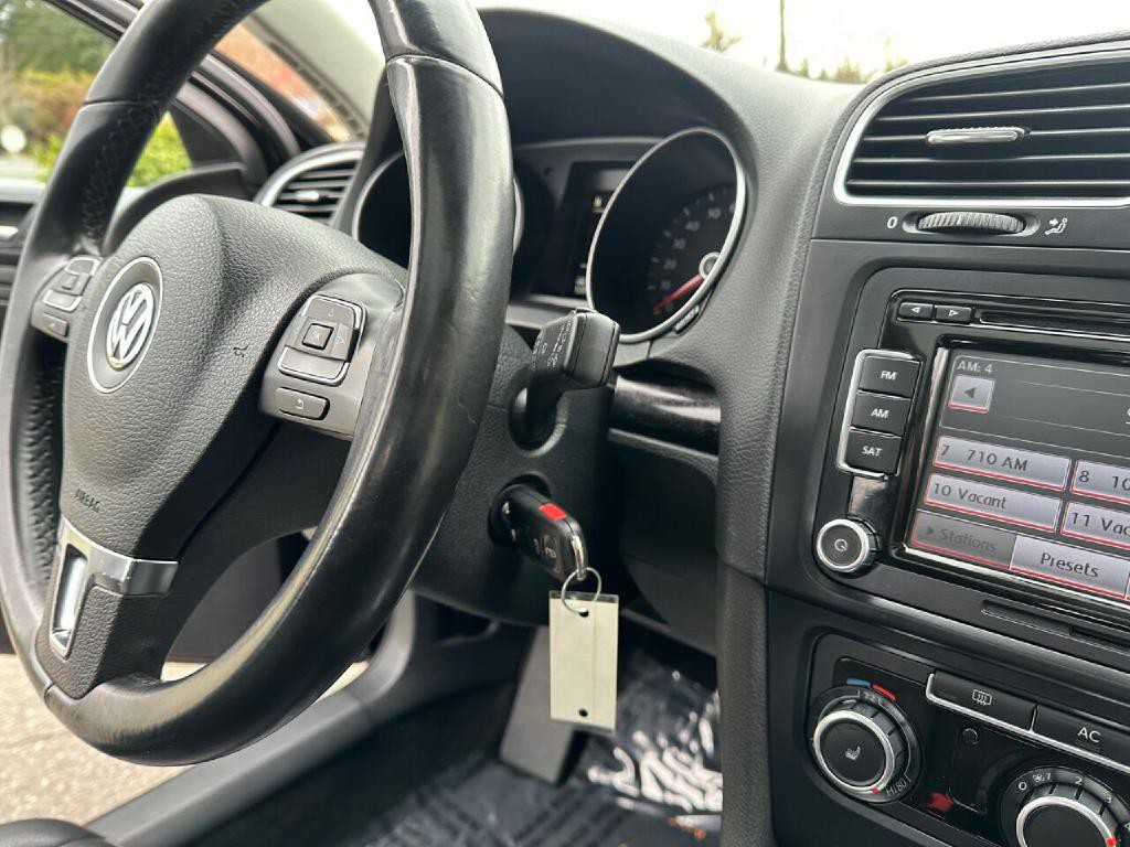 2010 Volkswagen Jetta Image 24