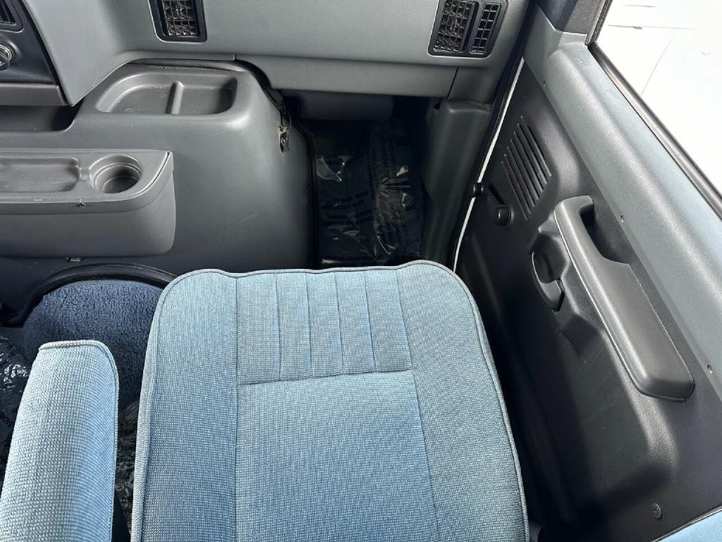 1996 Ford E-series Image 19