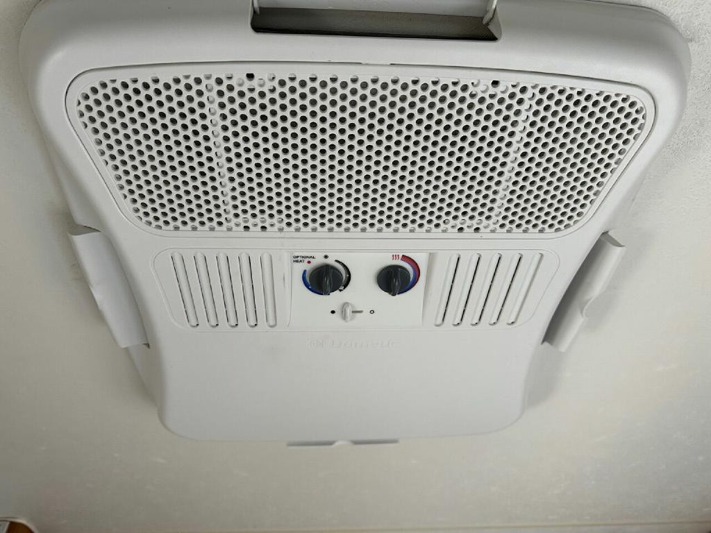 1996 Ford E-series Image 31