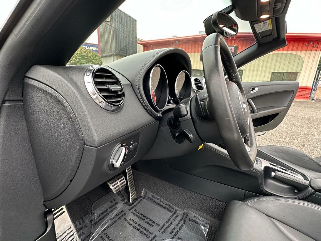 2012 Audi TT Image 32