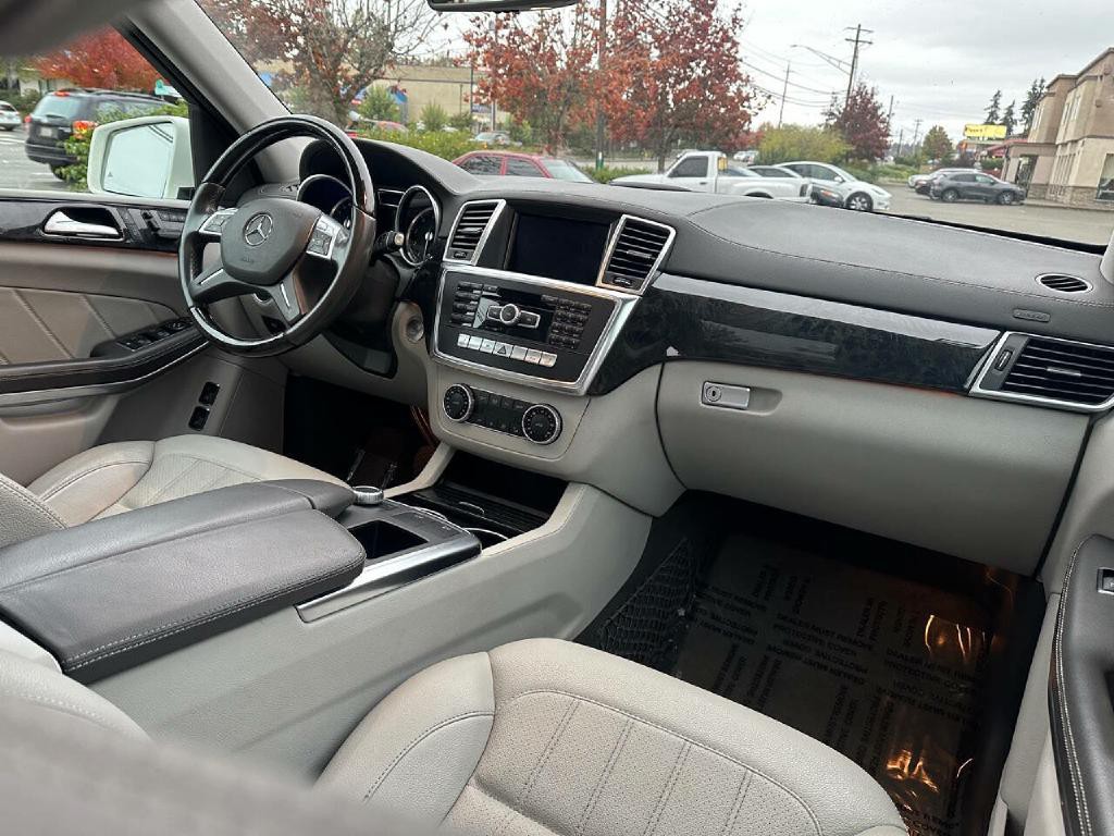 2013 Mercedes-Benz GL-Class Image 20