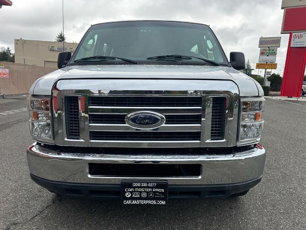 2011 Ford E-series Image 1