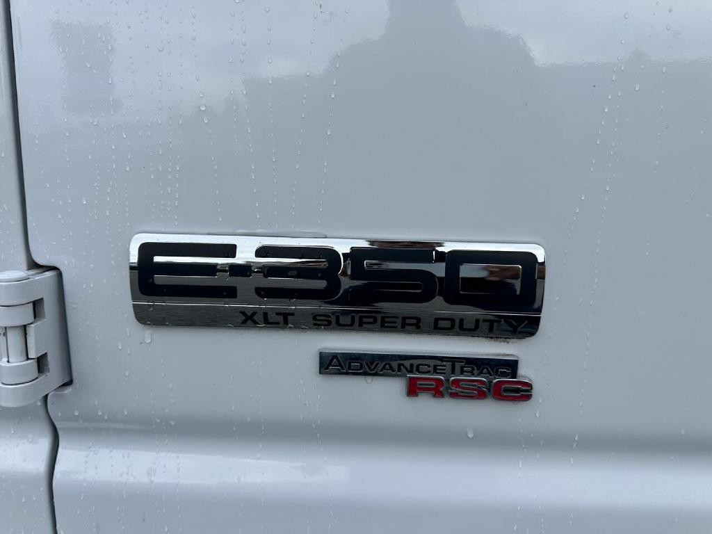 2011 Ford E-series Image 15