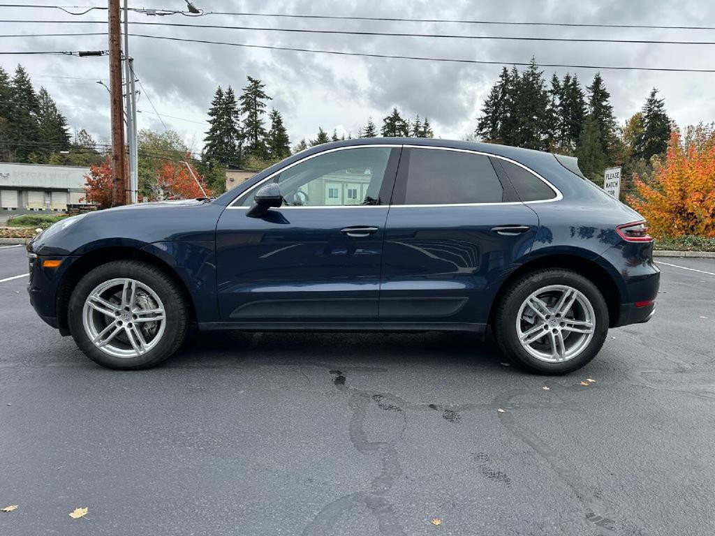 2016 Porsche Macan Image 2