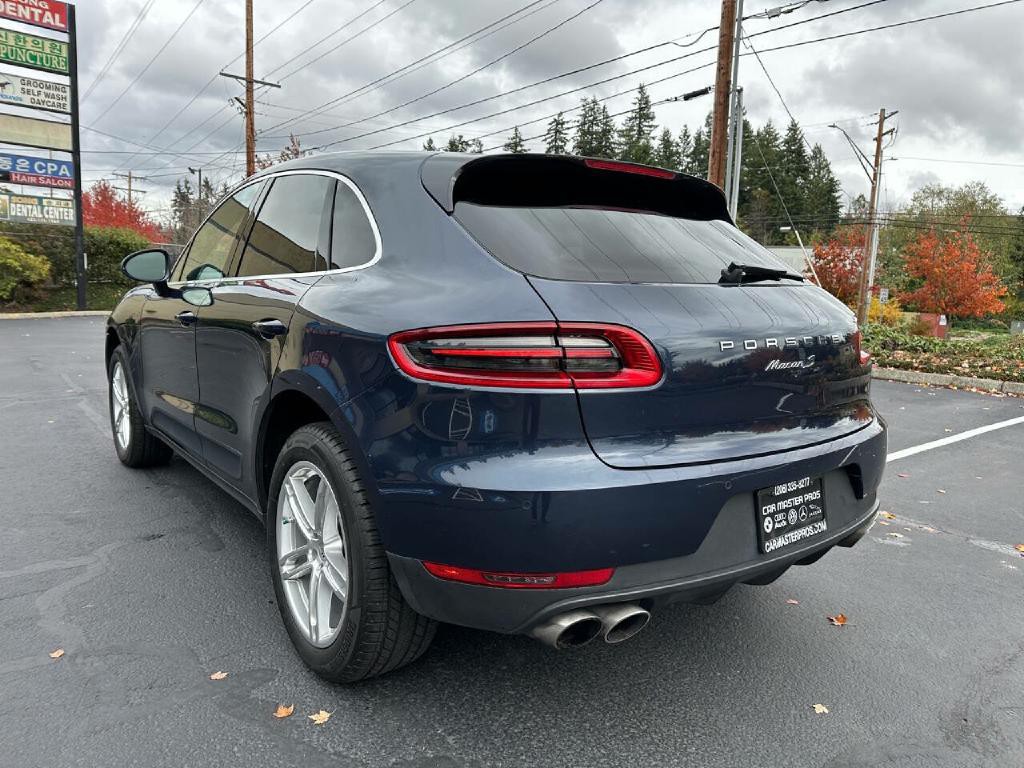 2016 Porsche Macan Image 11