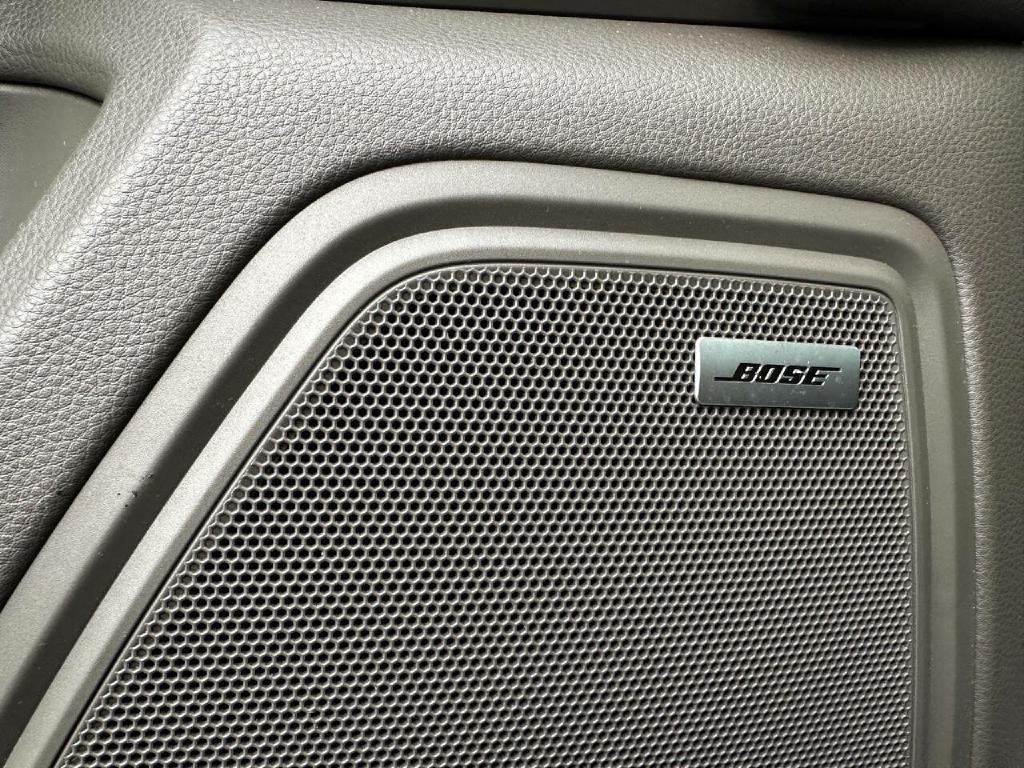 2016 Porsche Macan Image 21