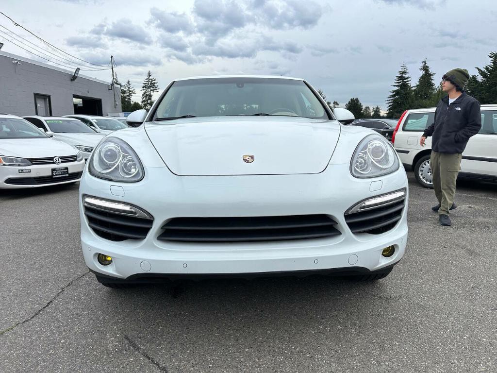 2013 Porsche Cayenne Image 3