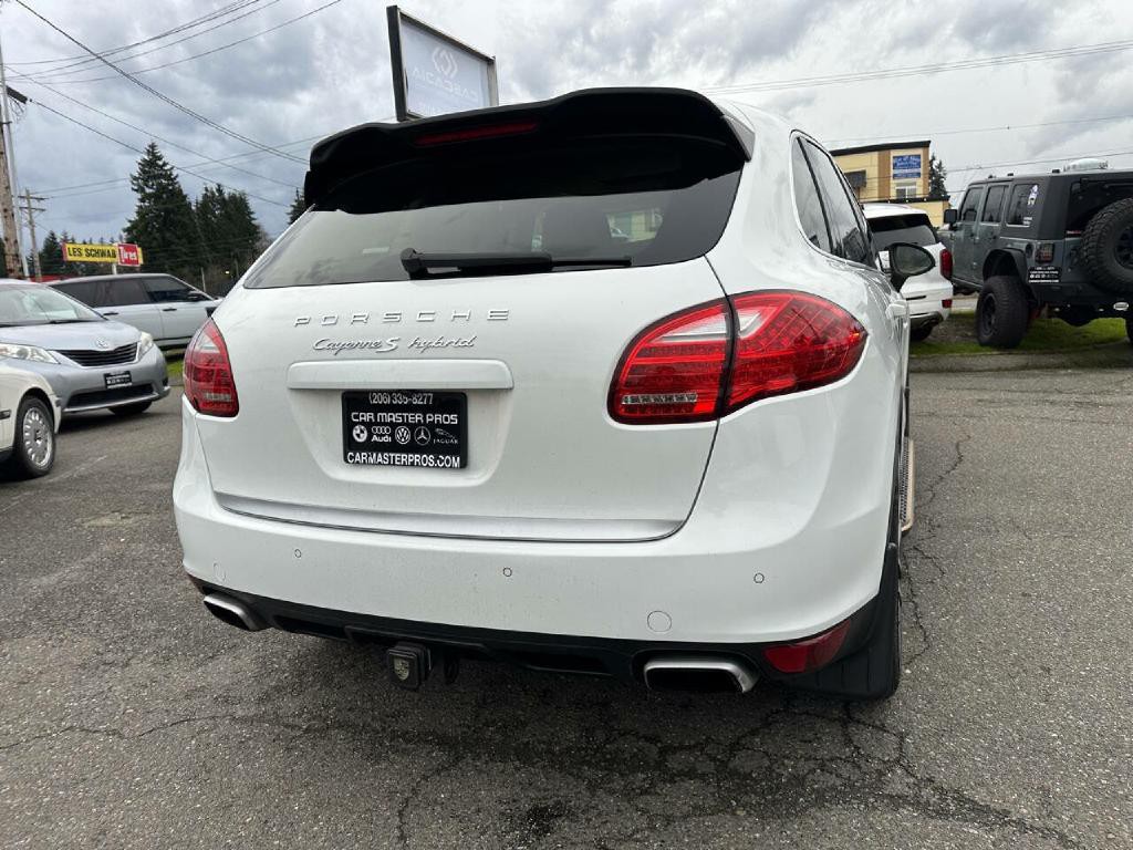 2013 Porsche Cayenne Image 8