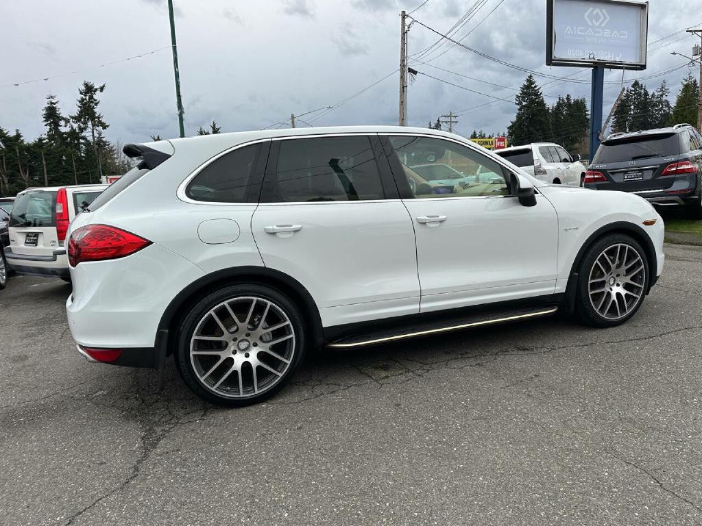 2013 Porsche Cayenne Image 10