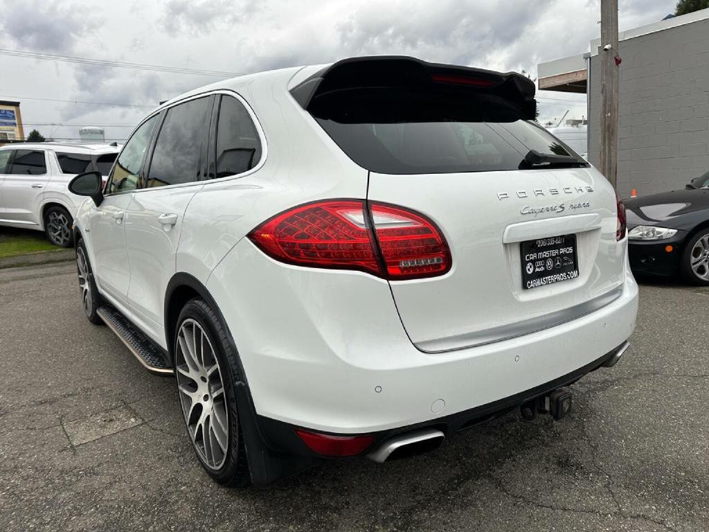 2013 Porsche Cayenne Image 11
