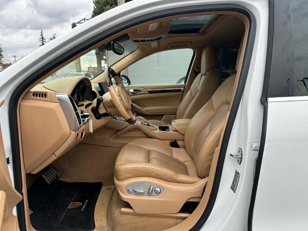 2013 Porsche Cayenne Image 14