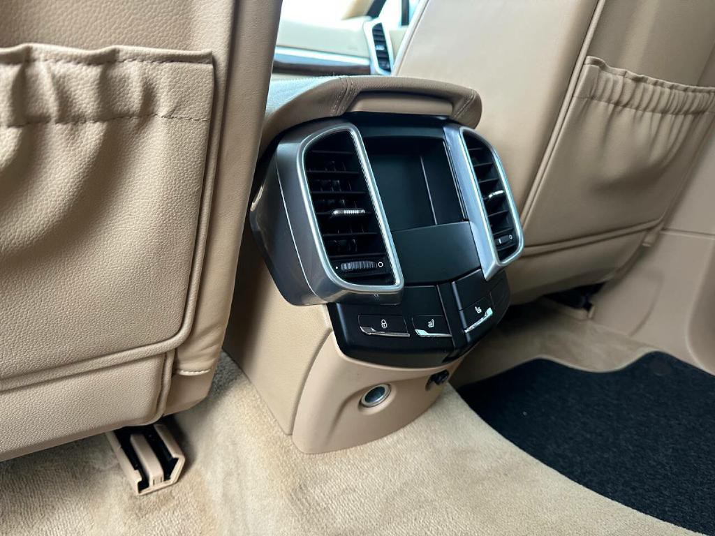 2013 Porsche Cayenne Image 15