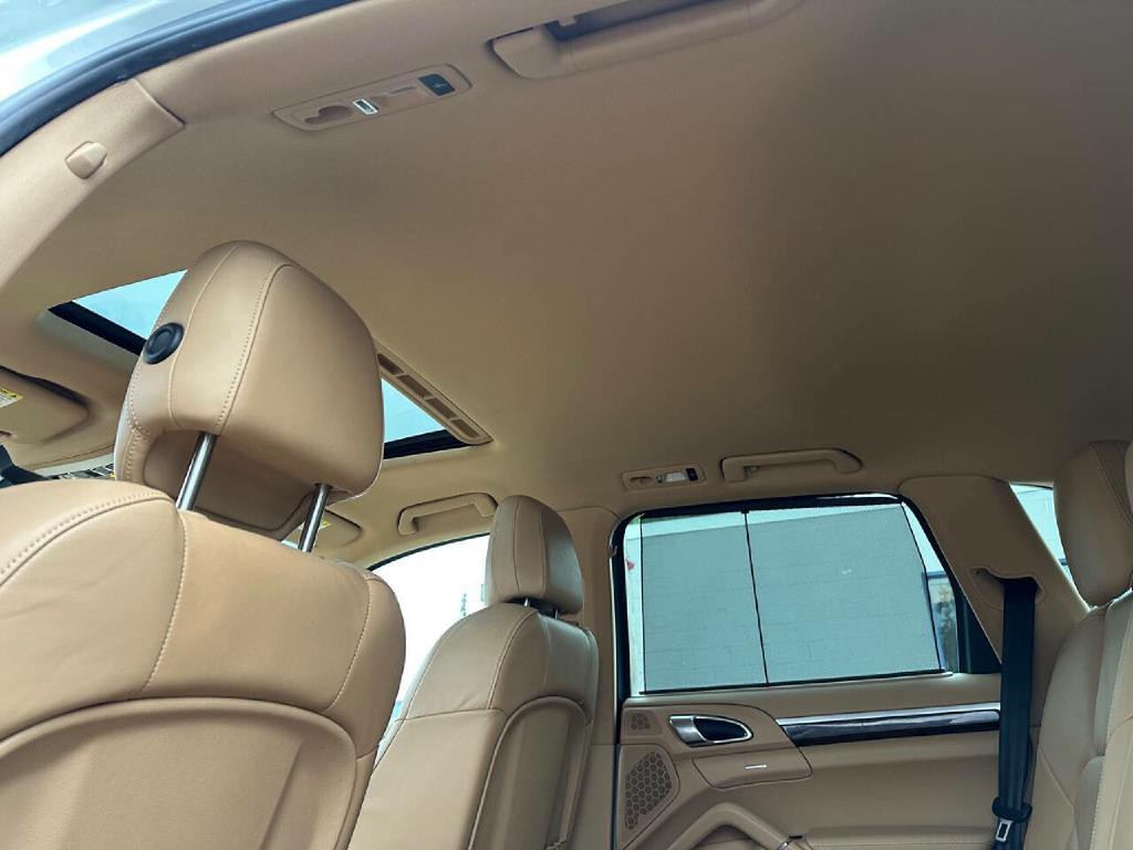 2013 Porsche Cayenne Image 20