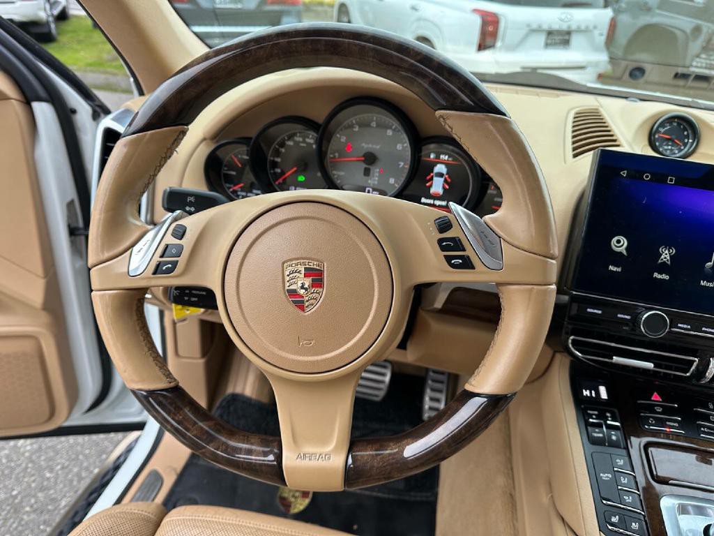 2013 Porsche Cayenne Image 33