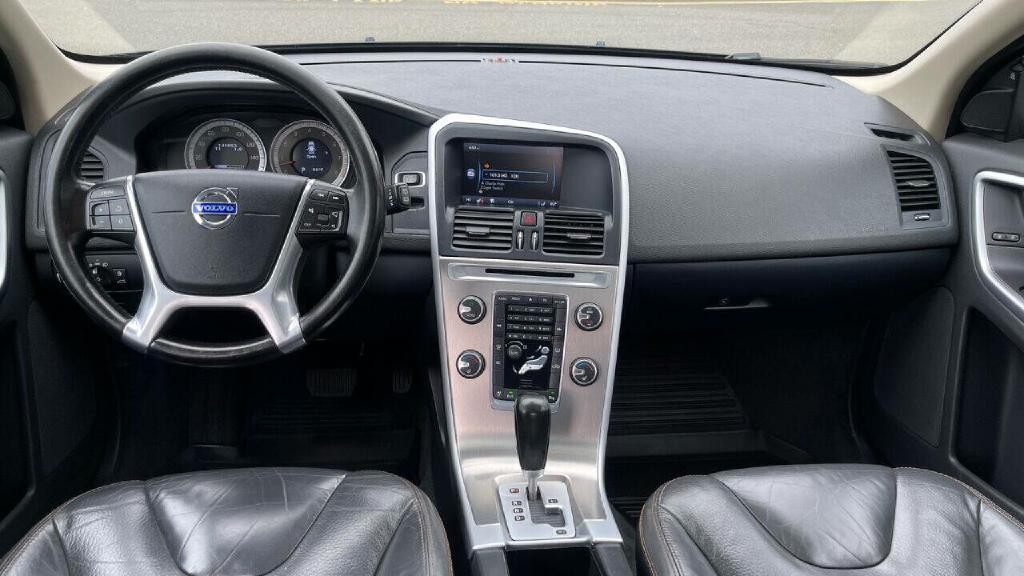 2011 Volvo XC60 Image 11