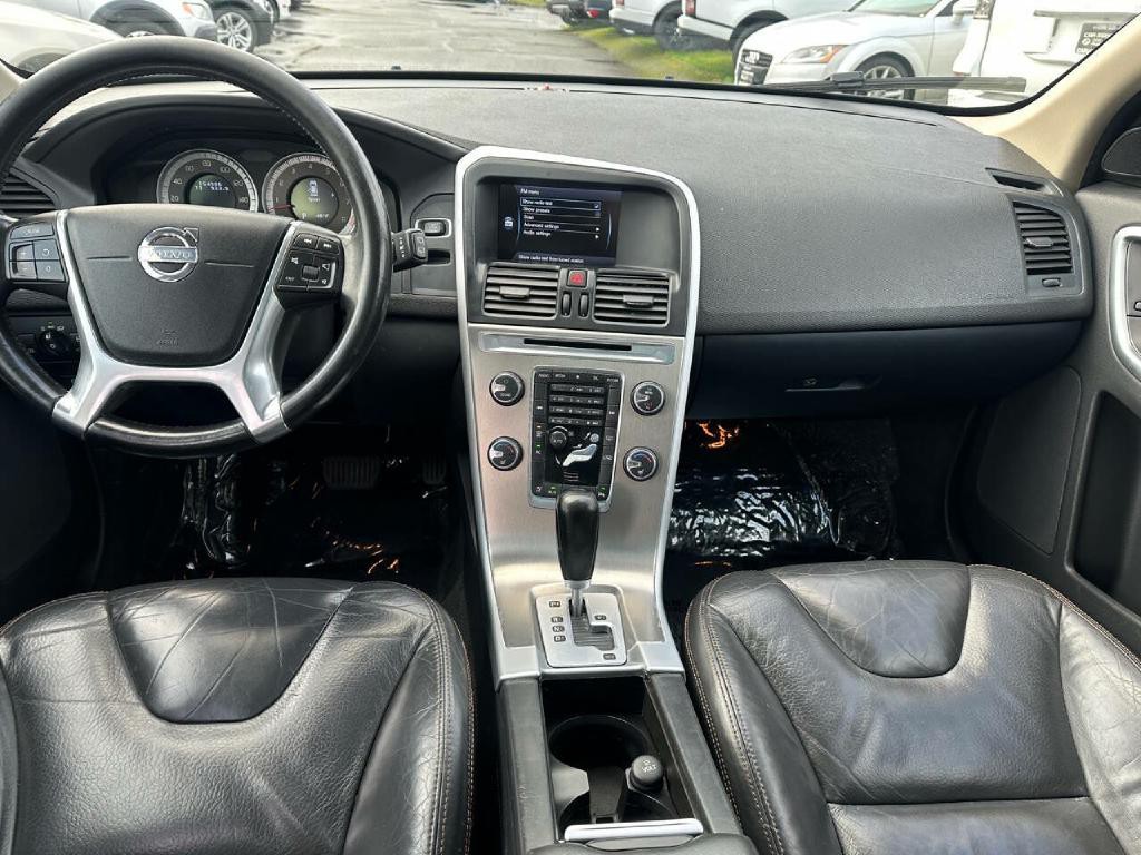 2011 Volvo XC60 Image 28