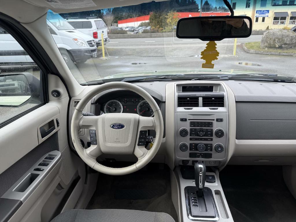 2009 Ford Escape Image 14