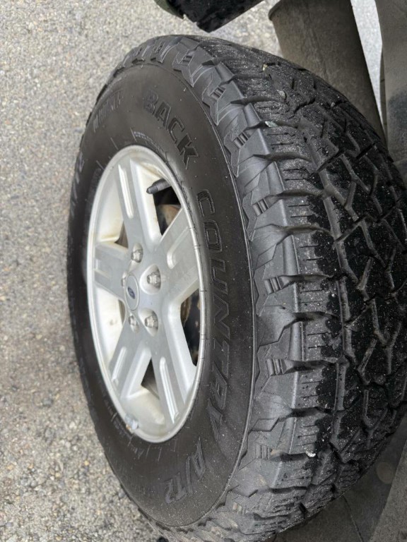 2009 Ford Escape Image 20