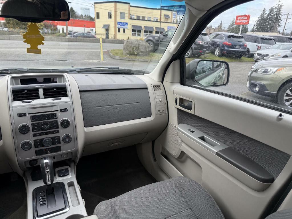 2009 Ford Escape Image 21