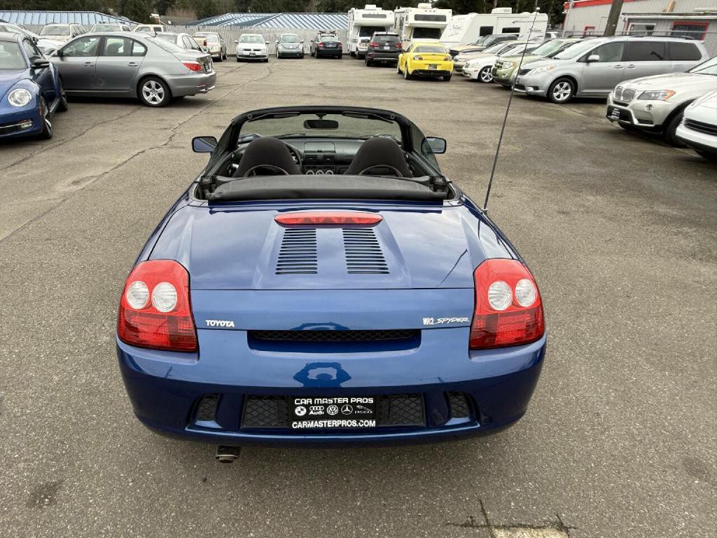 2003 Toyota MR2 Image 11