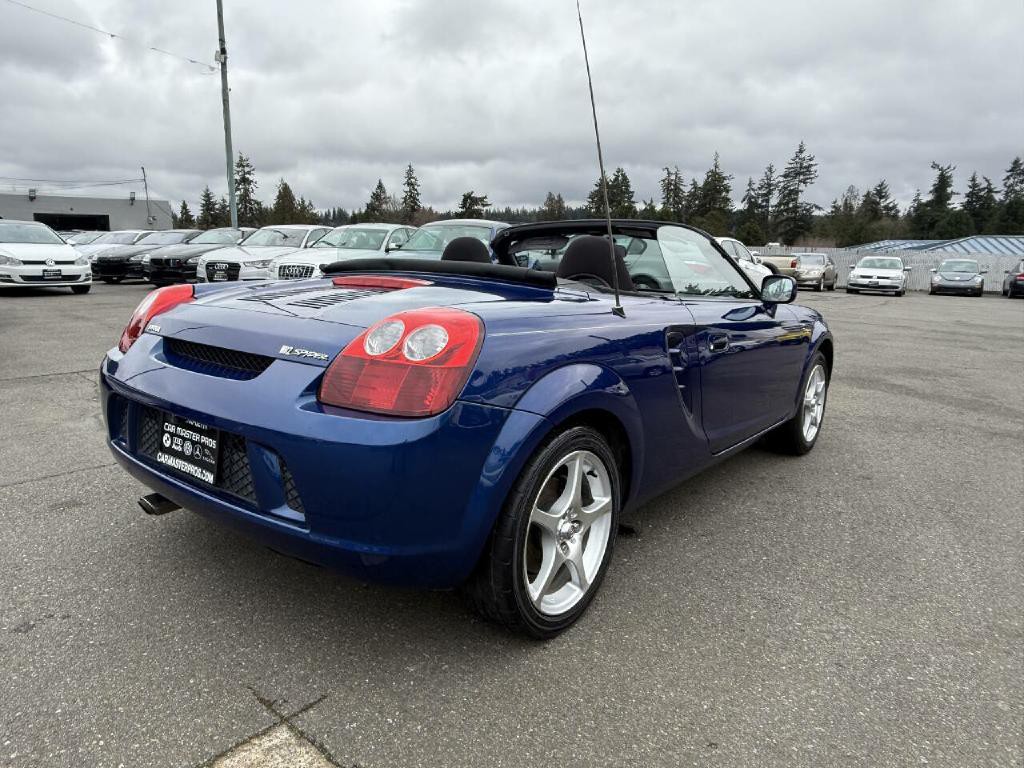 2003 Toyota MR2 Image 12