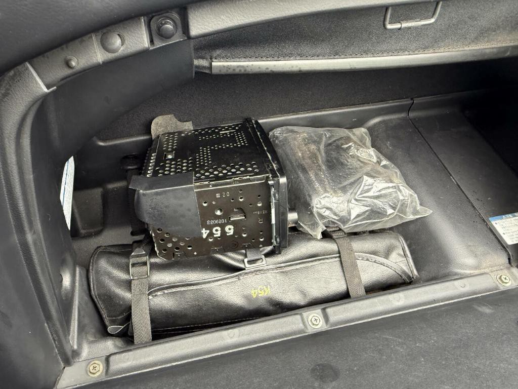 2003 Toyota MR2 Image 20