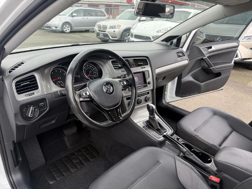 2015 Volkswagen Golf Image 19