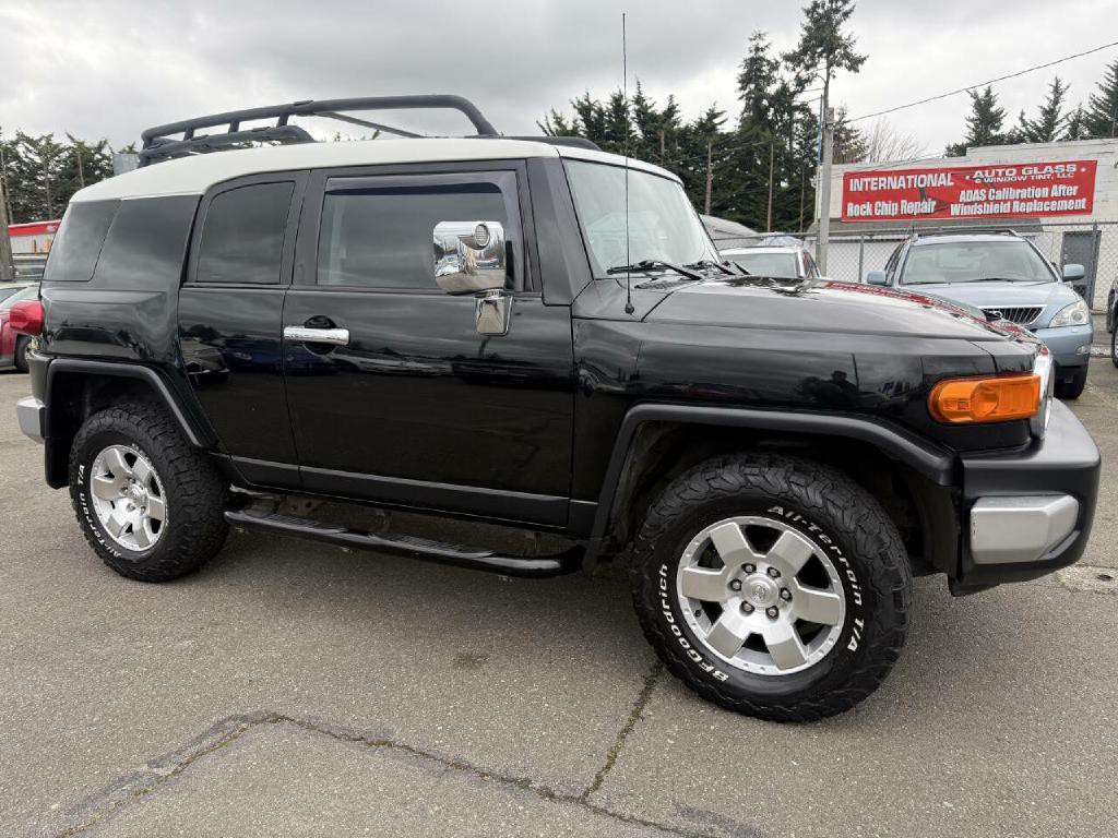 2007 Toyota FJ Cruiser Image 2
