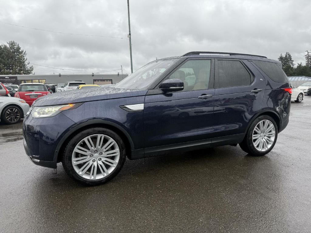 2018 Land Rover Discovery Image 2