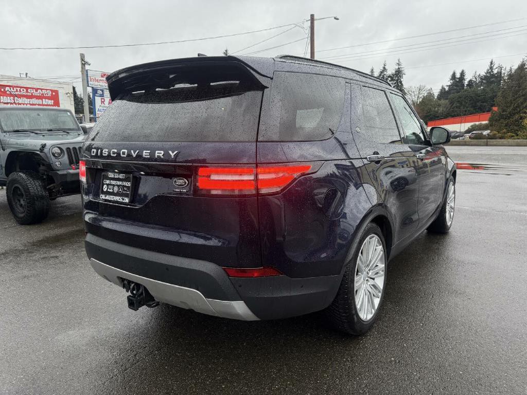 2018 Land Rover Discovery Image 3