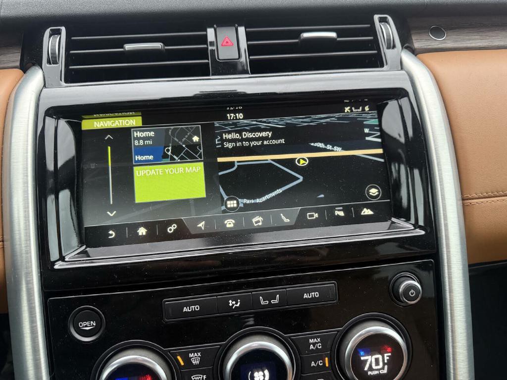 2018 Land Rover Discovery Image 14
