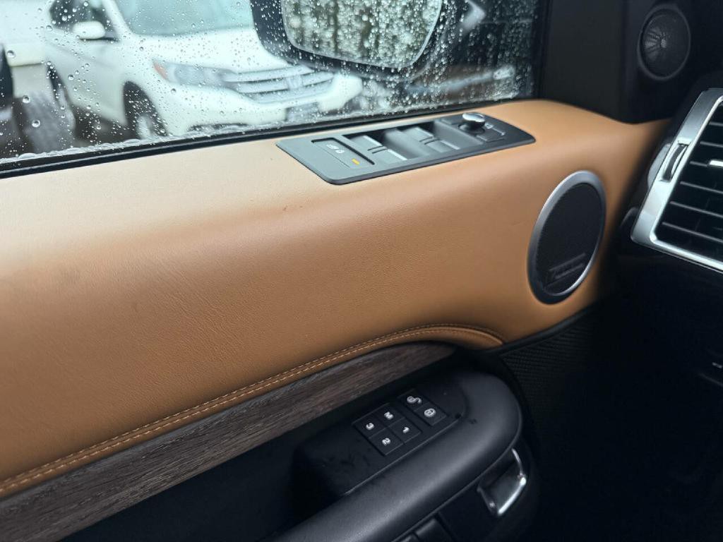 2018 Land Rover Discovery Image 20
