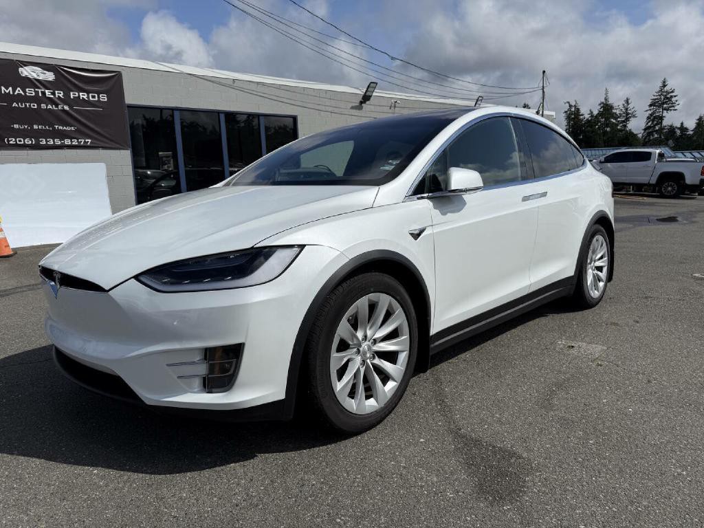 2018 Tesla Model X Image 9