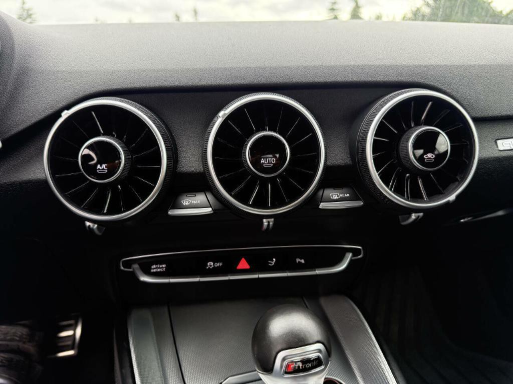 2017 Audi TT Image 18