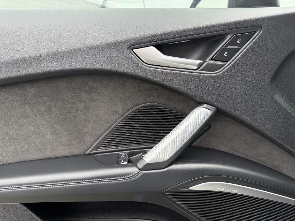 2017 Audi TT Image 24