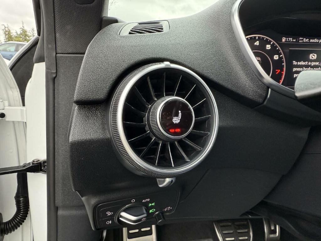 2017 Audi TT Image 25