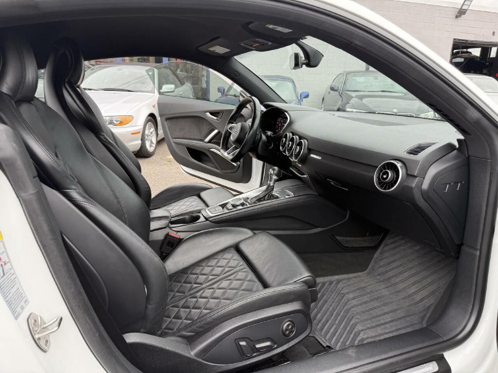 2017 Audi TT Image 31