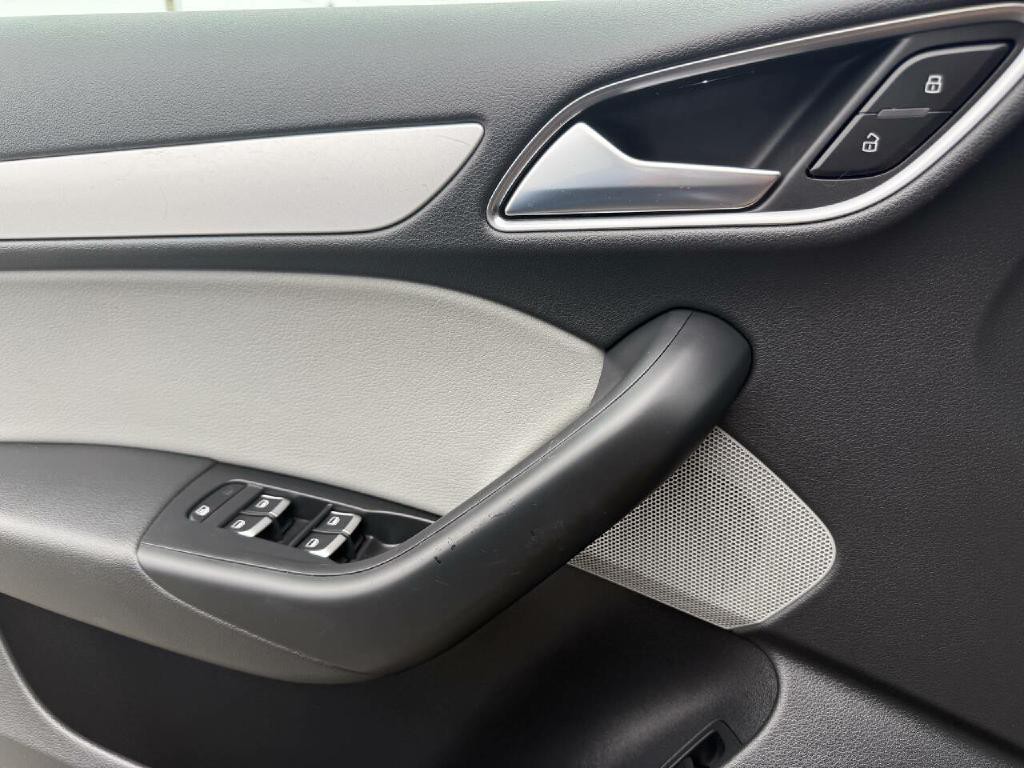 2017 Audi Q3 Image 22