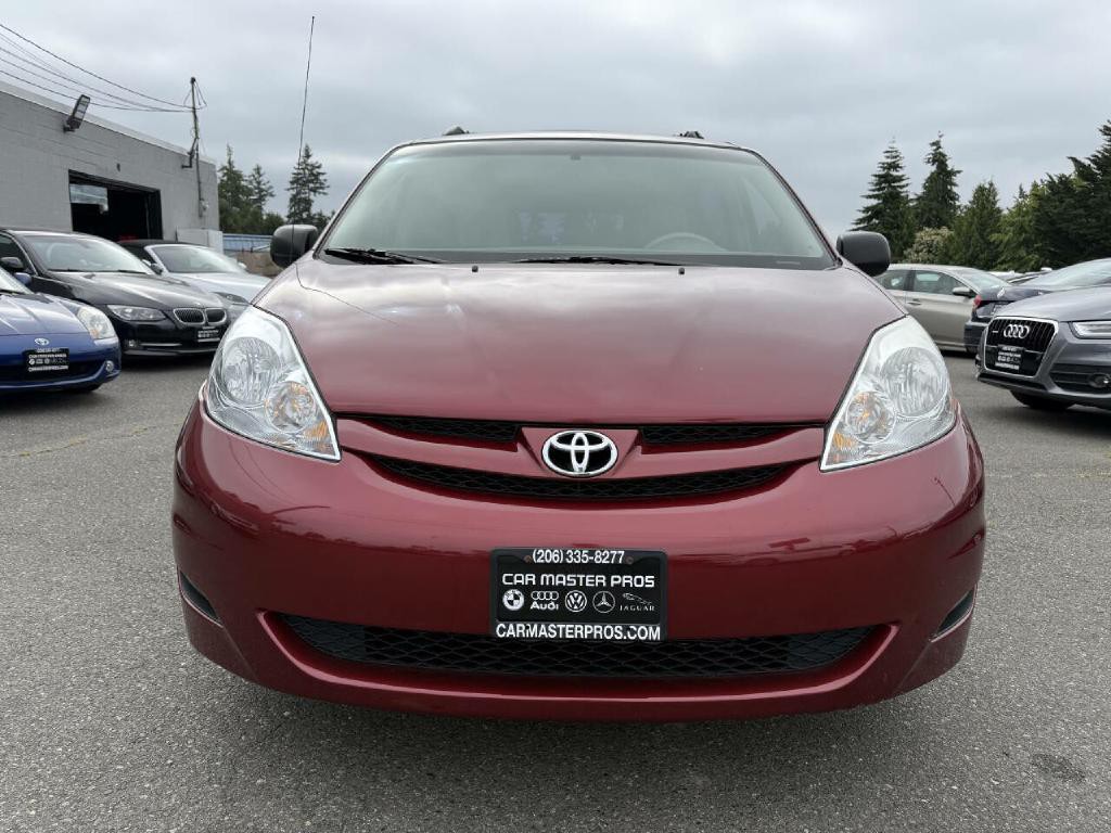 2009 Toyota Sienna Image 3