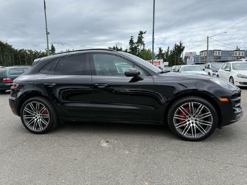 2015 Porsche Macan Image 4
