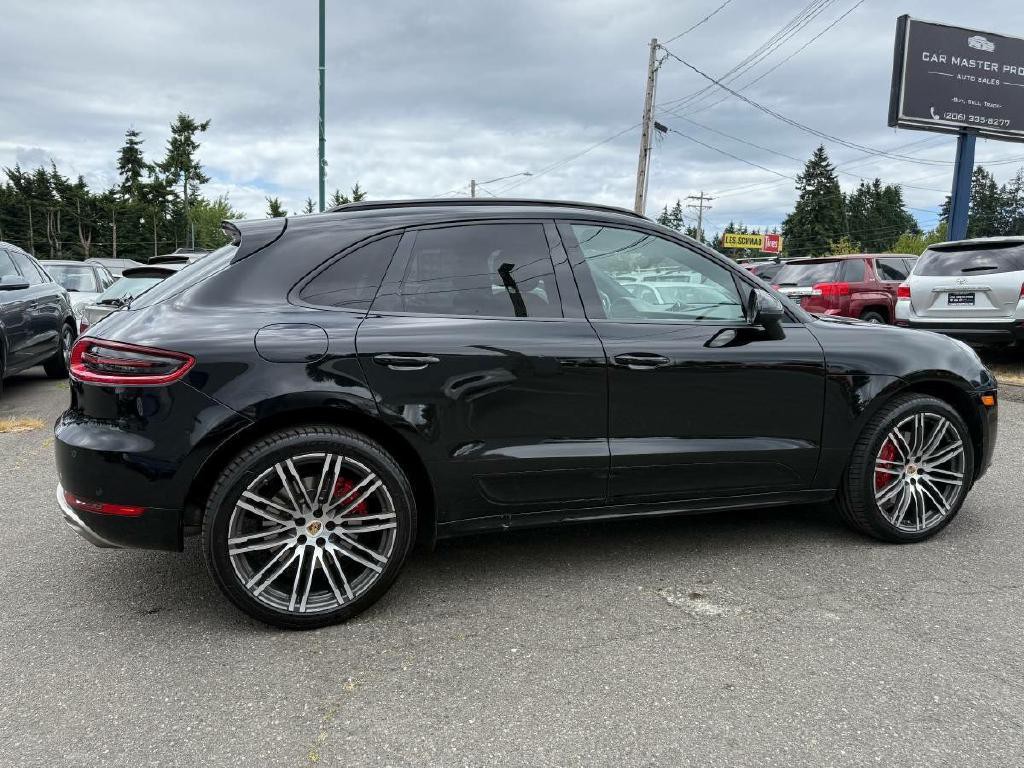 2015 Porsche Macan Image 6