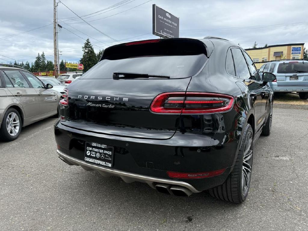 2015 Porsche Macan Image 7