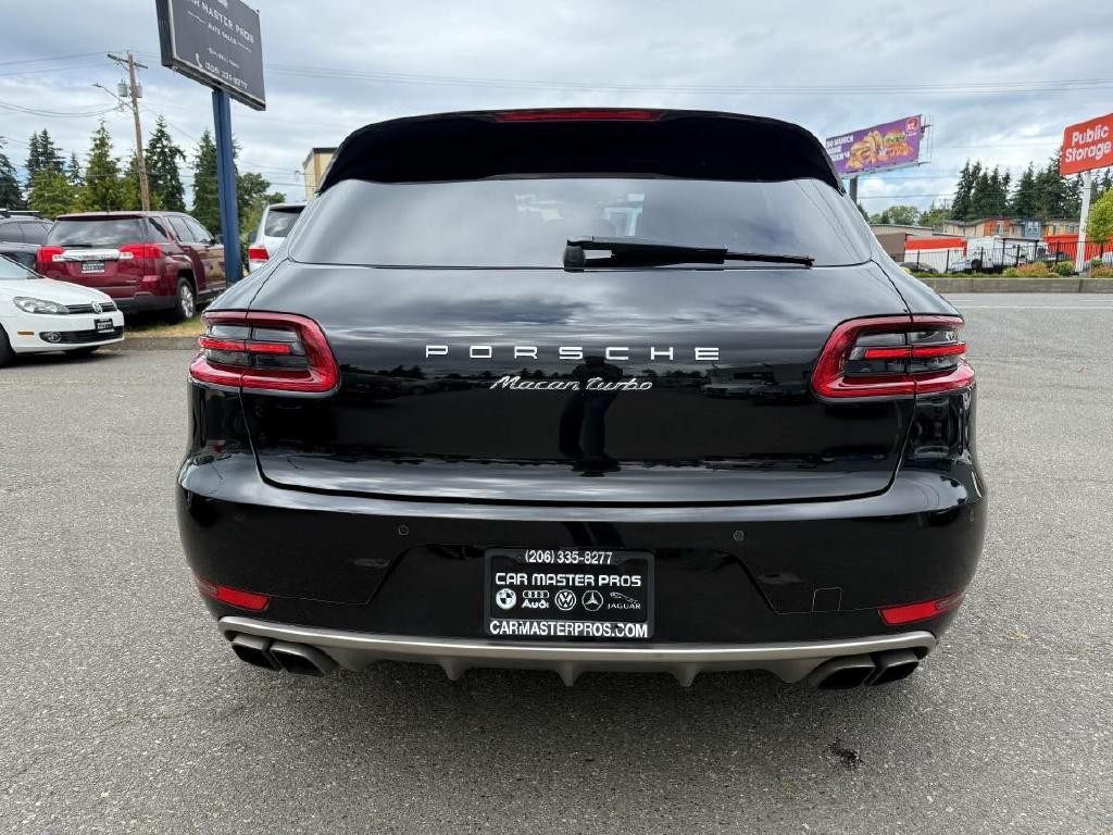 2015 Porsche Macan Image 8